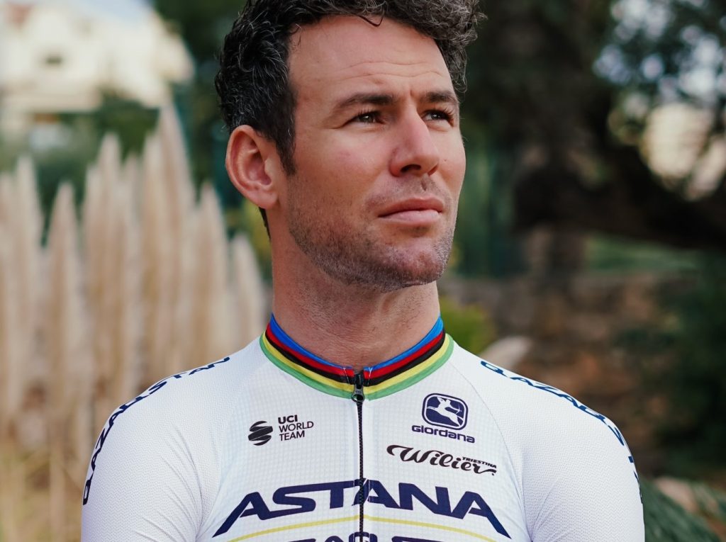 Mark Cavendish Rejoint L Quipe Astana Qazaqstan Cest Officiel Videos De Cyclisme